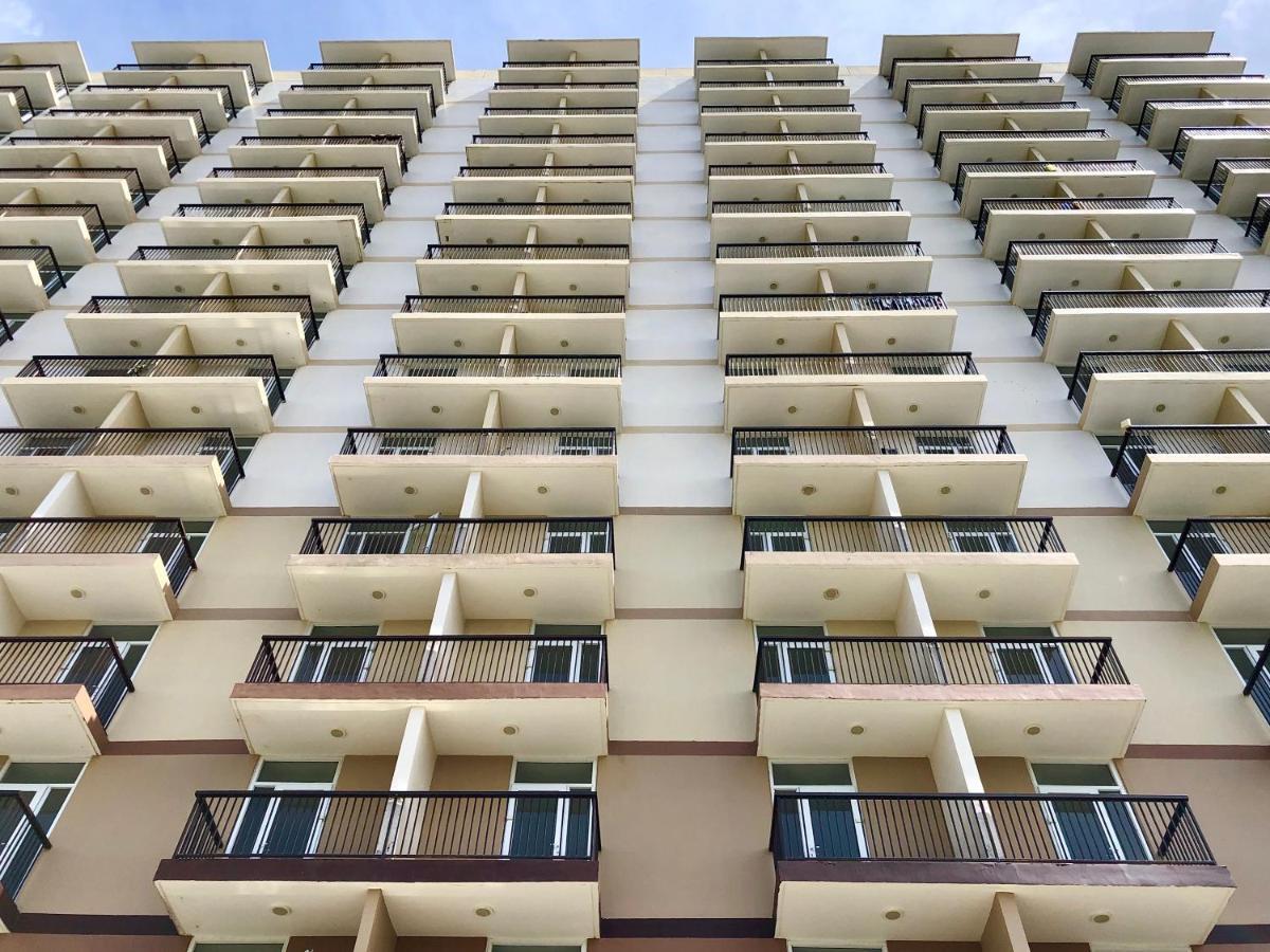 Condo W/ Balcony Near Mactan International Airport Lapu-Lapu City Kültér fotó