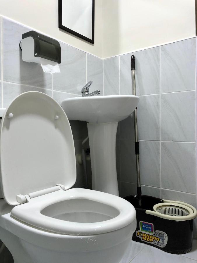 Condo W/ Balcony Near Mactan International Airport Lapu-Lapu City Kültér fotó